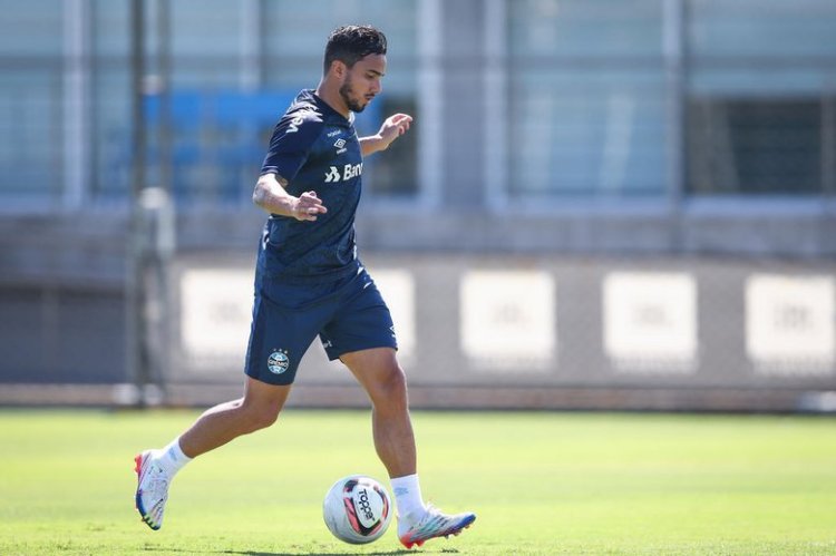 Fábio e Pepê avançam na recuperação, mas ainda não retornam ao time do Grêmio contra o ABC