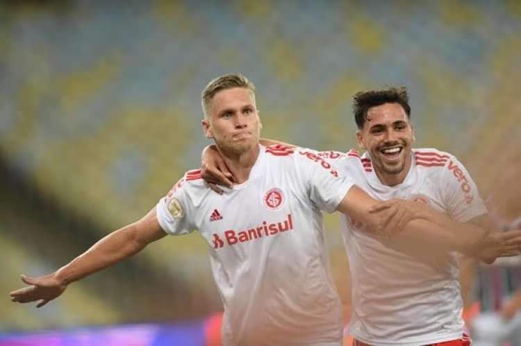 Alemão apresenta desconforto na coxa, será reavaliado e vira dúvida para enfrentar o São Paulo