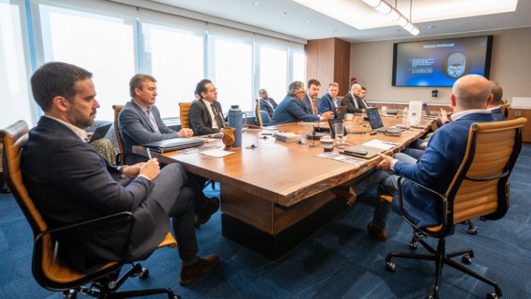 Com foco em serviços digitais e Inteligência Artificial, governo discute novas parcerias com a Microsoft