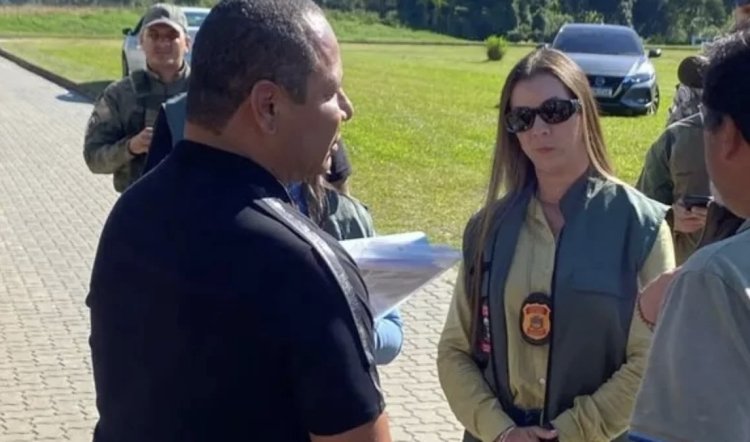 Pai de Neymar recebe voz de prisão durante operação em mansão do filho