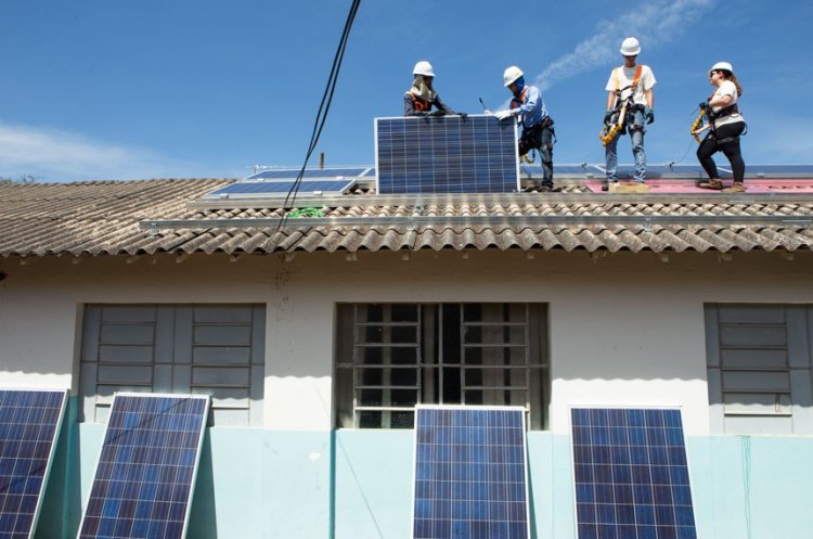 Ministro antecipa à CNN que vai pedir veto de Lula a emenda sobre painéis solares no Minha Casa, Minha Vida