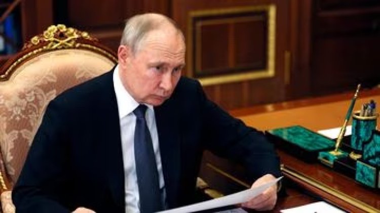 Sob ameaça de prisão, Putin cancela viagem à África do Sul para cúpula dos Brics