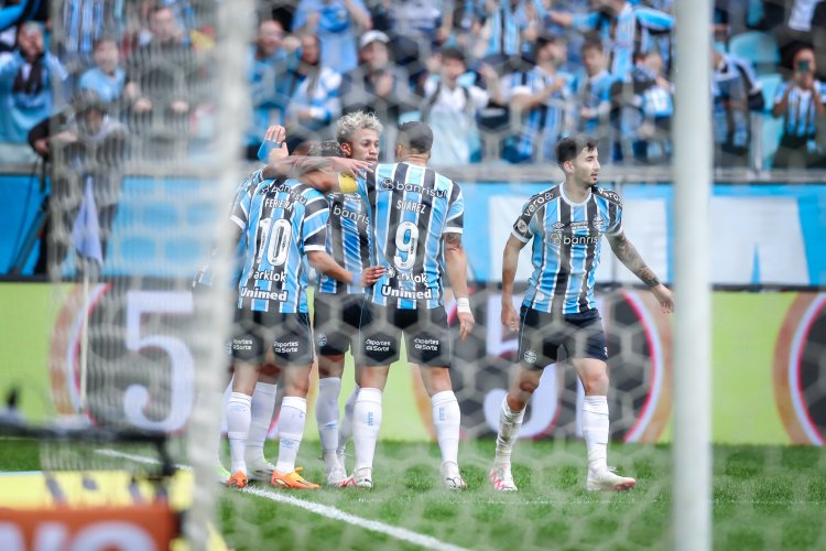 Grêmio vence o Fluminense e volta a vice-liderança por aproveitamento do Brasileirão