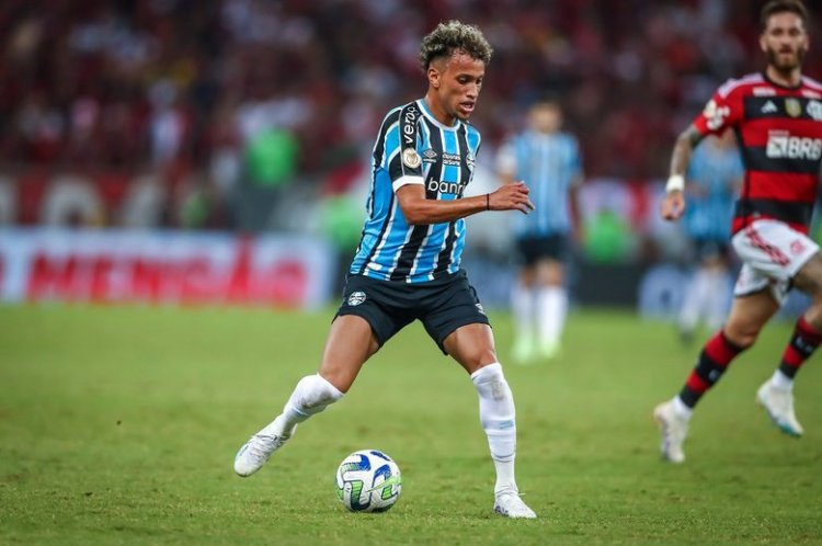 Bitello aceita oferta da Rússia, e Grêmio prepara anúncio da venda